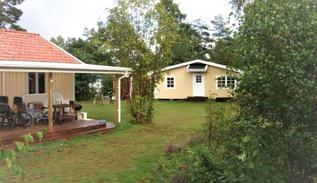 2 very cozy holiday homes!