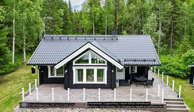 2BR log cabin by the lake. Hut. Sauna. Free Wifi in Puolanka