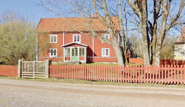 3 bedroom amazing home in örsjö