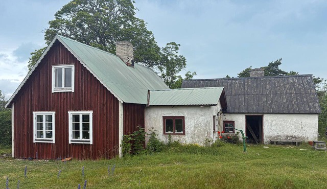 3 bedroom awesome home in Lärbro