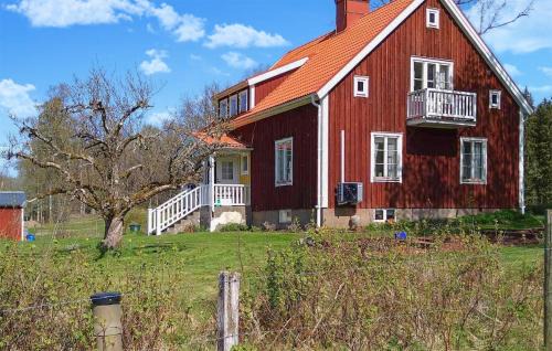 3 Bedroom Awesome Home In Rörvik in Rorvik