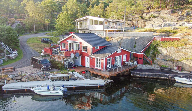 3 bedroom awesome home in Lyngdal