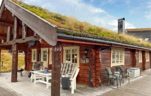 3 Bedroom Beautiful Home In Straumgjerde