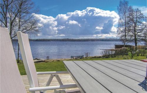 3 Bedroom Beautiful Home In Bolmsö