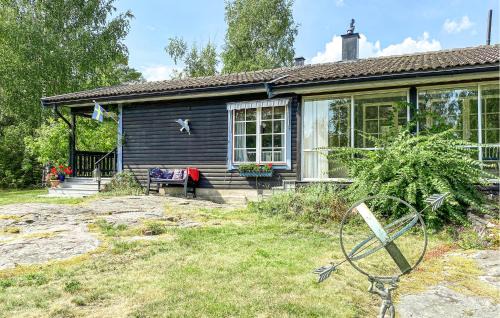 3 Bedroom Beautiful Home In Gamleby in Gamleby