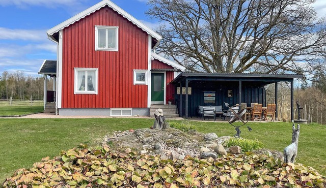 3 bedroom cozy home in Broaryd