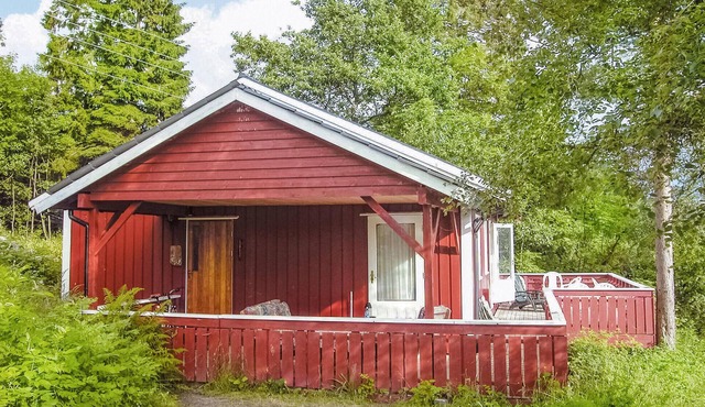 3 bedroom lovely home in Sandvoll