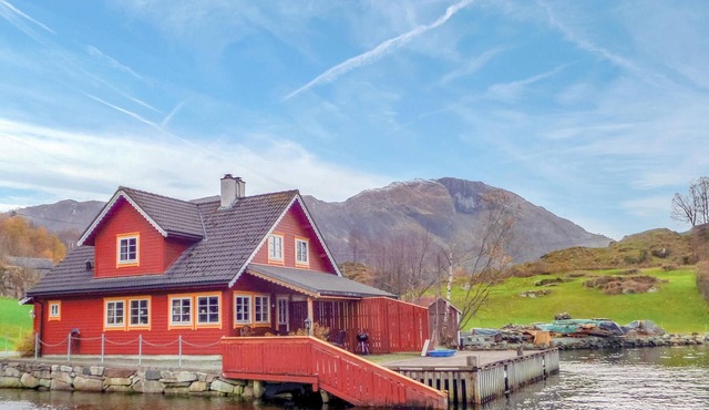 3 bedroom stunning home in åkra