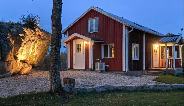 3 Bedroom Stunning Home In Backaryd