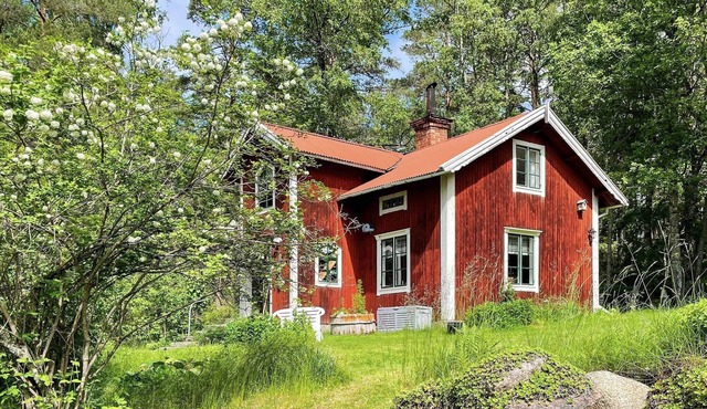 3 person holiday home in FJÄRDHUNDRA