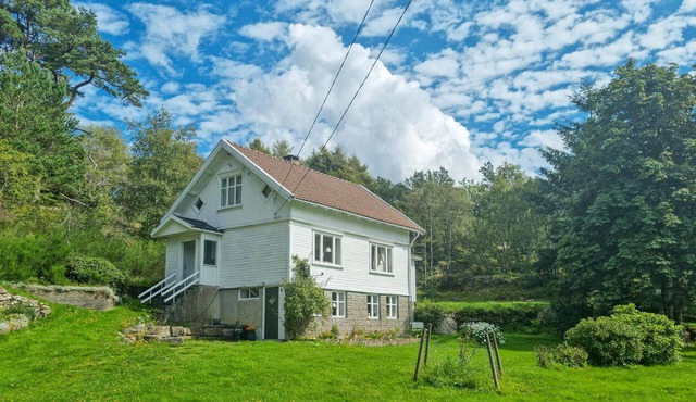 4 bedroom amazing home in Farsund