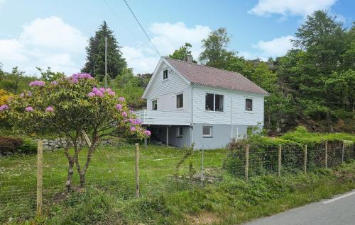 4 Bedroom Cozy Home In Bokn in Bokn
