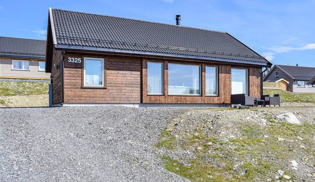 4 bedroom cozy home in Sjusjøen