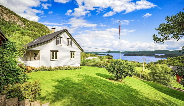 4 bedroom lovely home in Lundegrend