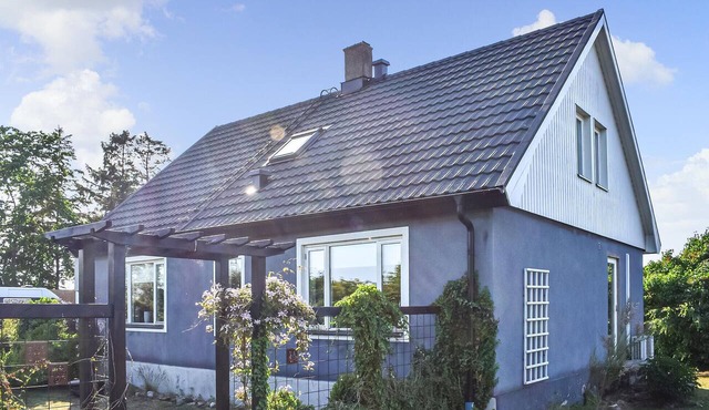 4 bedroom lovely home in Simrishamn
