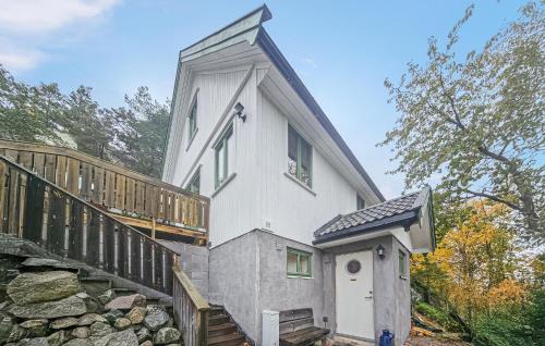 4 Bedroom Stunning Home In Skjeberg