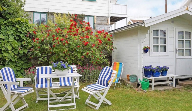 4 person holiday home in Smögen