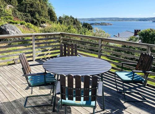 4 person holiday home in H viksn s in Höviksnäs