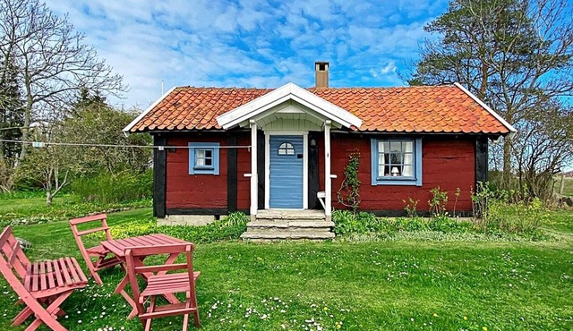 4 person holiday home in Löttorp