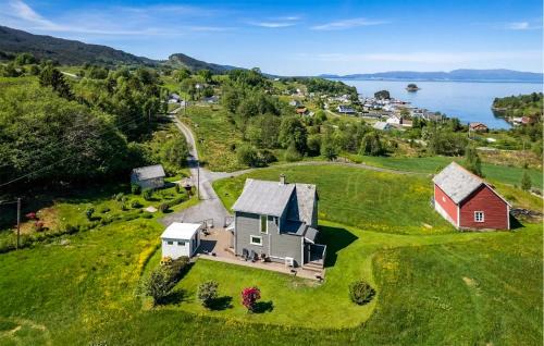 5 Bedroom Beach Front Home In Bjoa in Utbjoa
