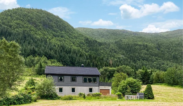5 Bedroom Lovely Home In Syvde