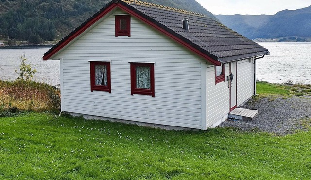 5 person holiday home in Selje-By Traum