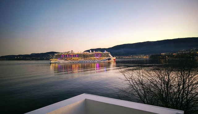6-bedroom luxurious house in Vestland for your getaway to the fjords of Norway