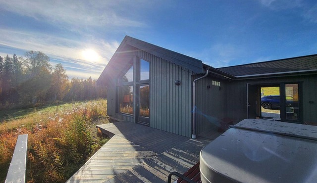 6 person holiday home in Øverbygd