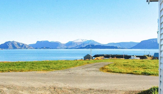 6 person holiday home in Fjørtoft