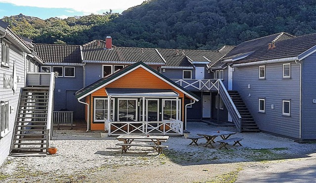 6 person holiday home in lyngdal