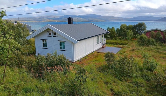 6 person holiday home in Rebbenes