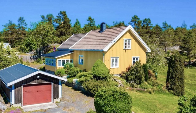 6 person holiday home in Søndeled