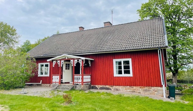 6 person holiday home in ÄLMHULT