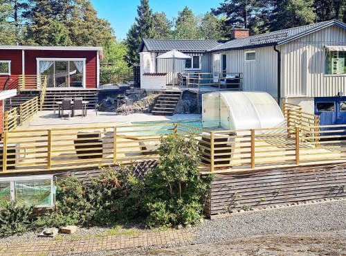 7 person holiday home in NYNÄSHAMN-By Traum