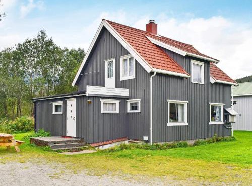 8 person holiday home in Terr k