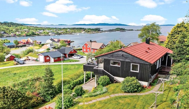 8 person holiday home in Stavang
