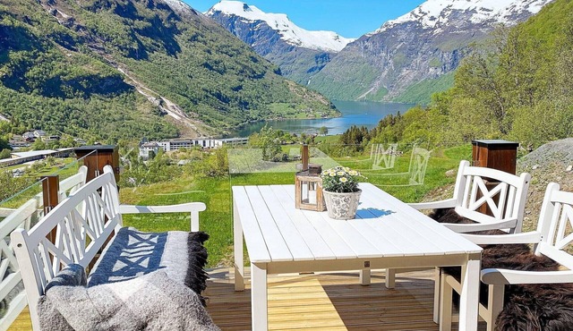 9 person holiday home in Geiranger-By Traum