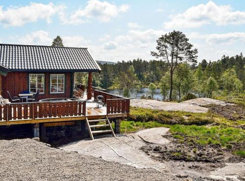 9 person holiday home in BJELLAND
