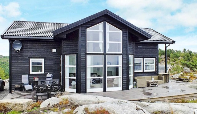 9 person holiday home in lyngdal