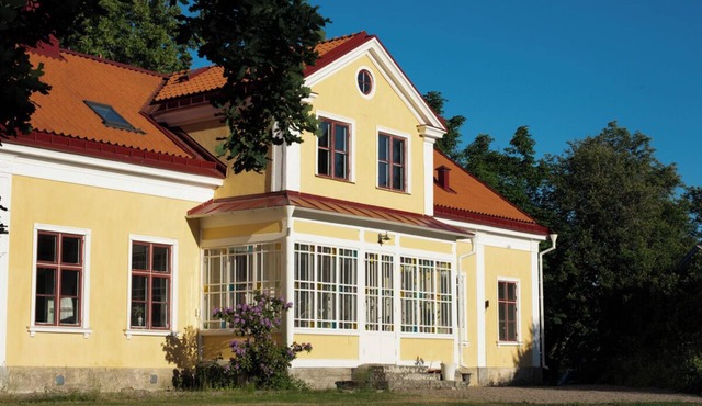 A grand, newly renovated villa in a castle setting