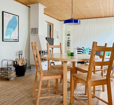 Adventure Explore Island Life In Idyllic Cottage