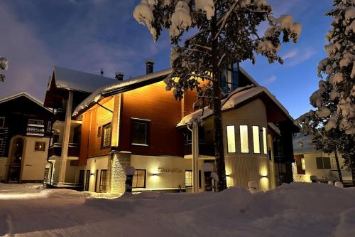 Alppitalo apartment in the center Karhunvartija 7 in Kittilä