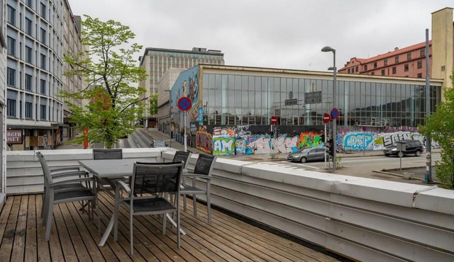 Amazing, central house with big private balcony