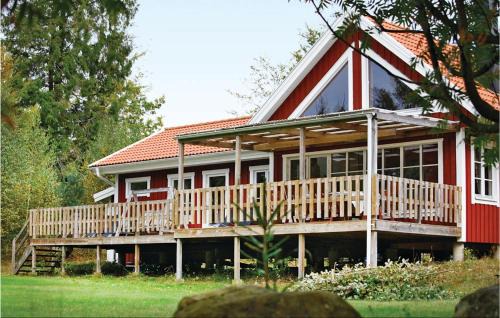 Amazing Home In Annerstad With Sauna