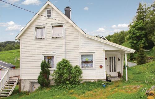 Amazing Home In Dale I Sunnfjord