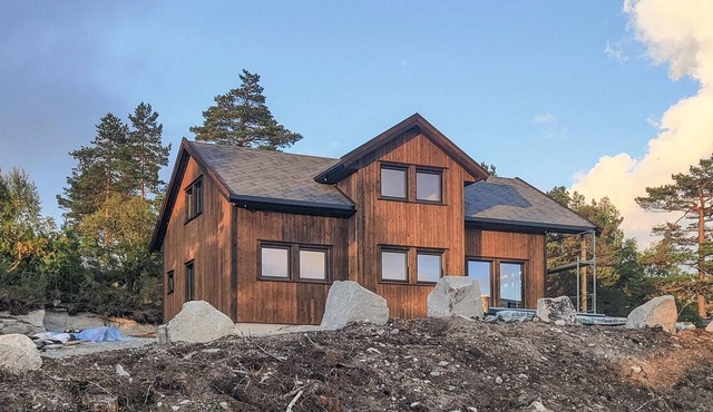 Amazing home in Dølemo with sauna