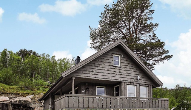 Amazing home in Hovet with sauna