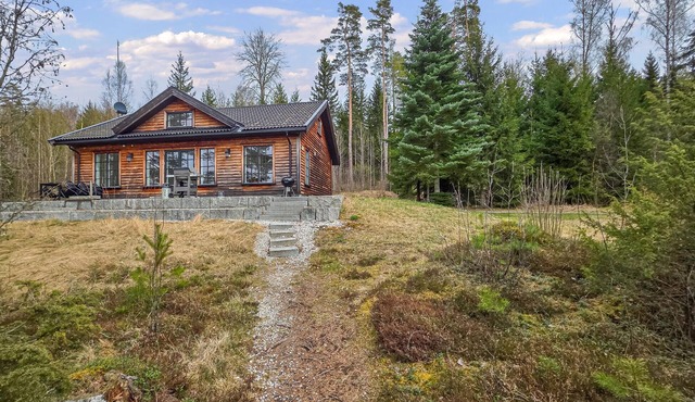 Amazing home in ørje with WiFi