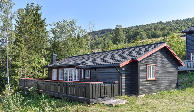 Amazing home in øyer with kitchen