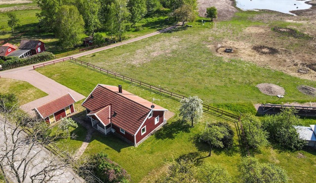 Amazing home in Rockneby with sauna